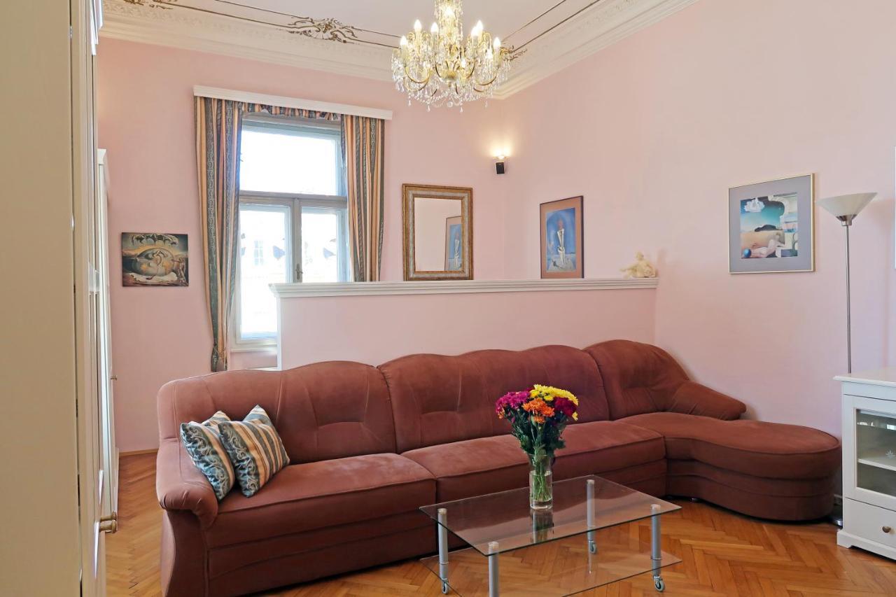 Apartment Themis Karlovy Vary Exterior photo