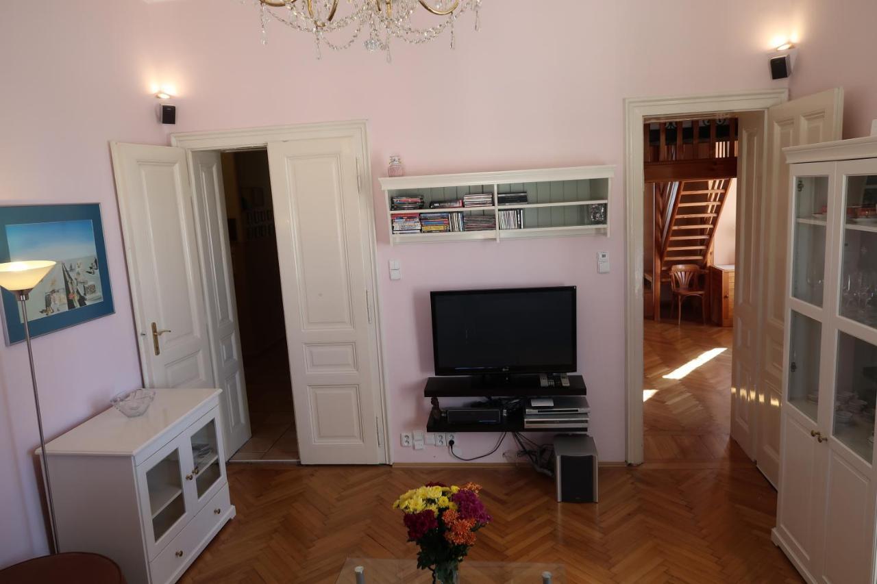 Apartment Themis Karlovy Vary Exterior photo